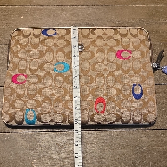 Coach Brown and Tan Signature Canvas - Picture 6 of 6